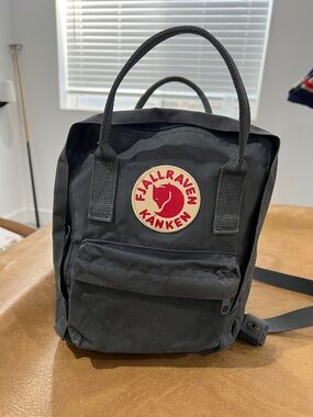 Fjallraven Kånken Mini Backpack - Black with Red Logo